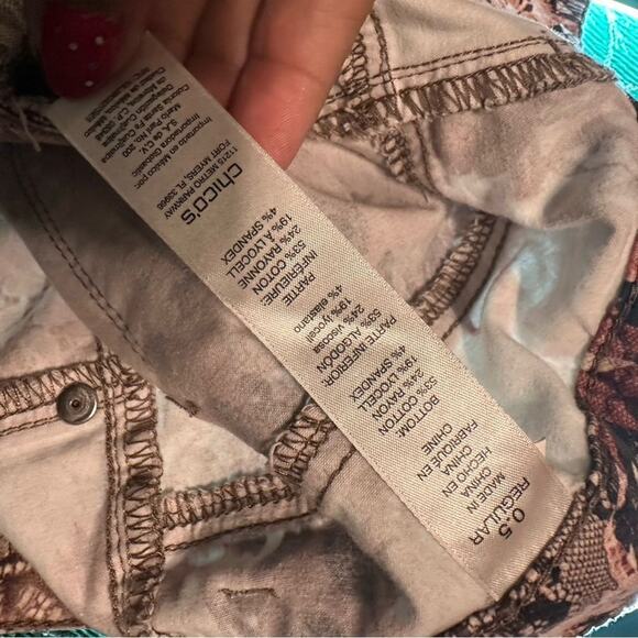 Chico’s Platinum Petite Romantic Lace Jeggings 0.5 - Picture 9 of 12